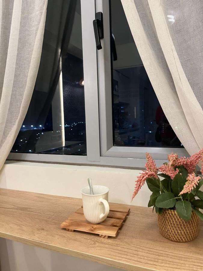 Aesthetic Functional Minimalist Space Sunvida Tower Sv1716 Cebu Kültér fotó